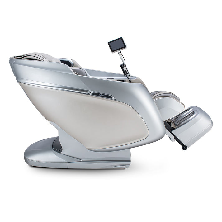 Ogawa Master Drive DUO Massage Chair in white/silver, 4D massage, shown in zero gravity recline.