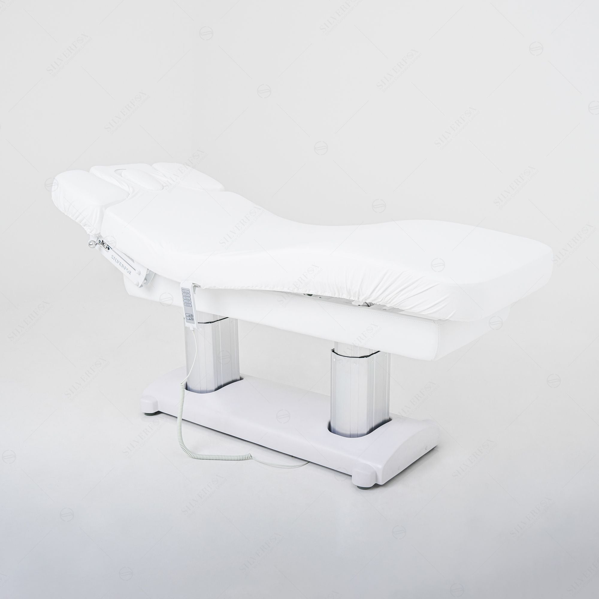 Silverfox America OCILI 2249 electric massage table with remote and adjustable height.