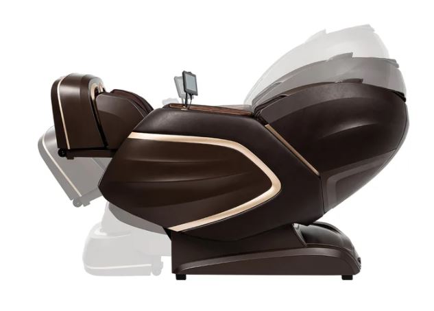 Osaki Amamedic Hilux 4D massage chair—reclines upright, with adjustable backrest.