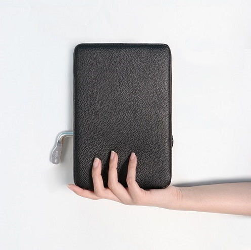 Lightweight(1.1kg/2.3lbs),Portable yet Stable