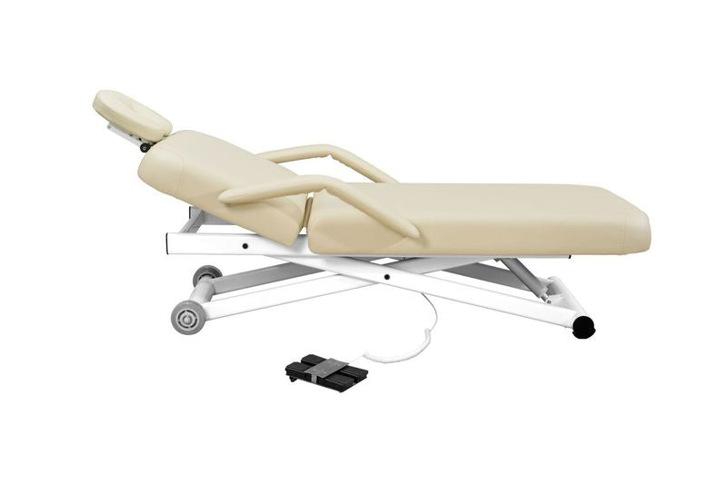 Silverfox America 2274A electric massage chair, ADA compliant, with adjustable backrest and pedal.