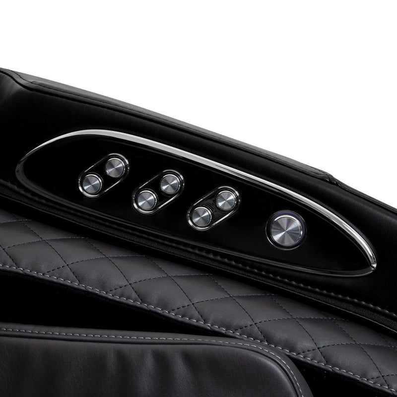  Titan Premium Fleetwood II 4D with metallic buttons on a white background