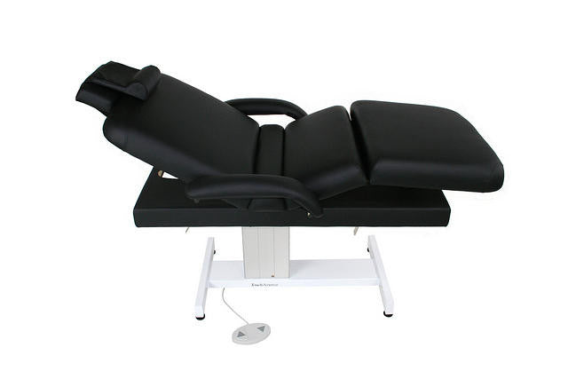 TouchAmerica VENETIAN MULTIPRO Table: black top, white base, foot pedal, electric lift.